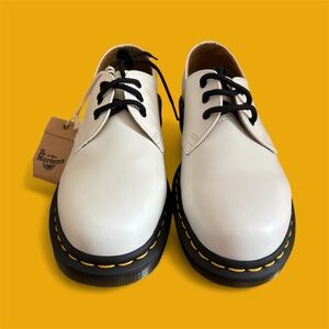 Dr. Martens 1461 White Smooth Leather Oxford (NWOT)
